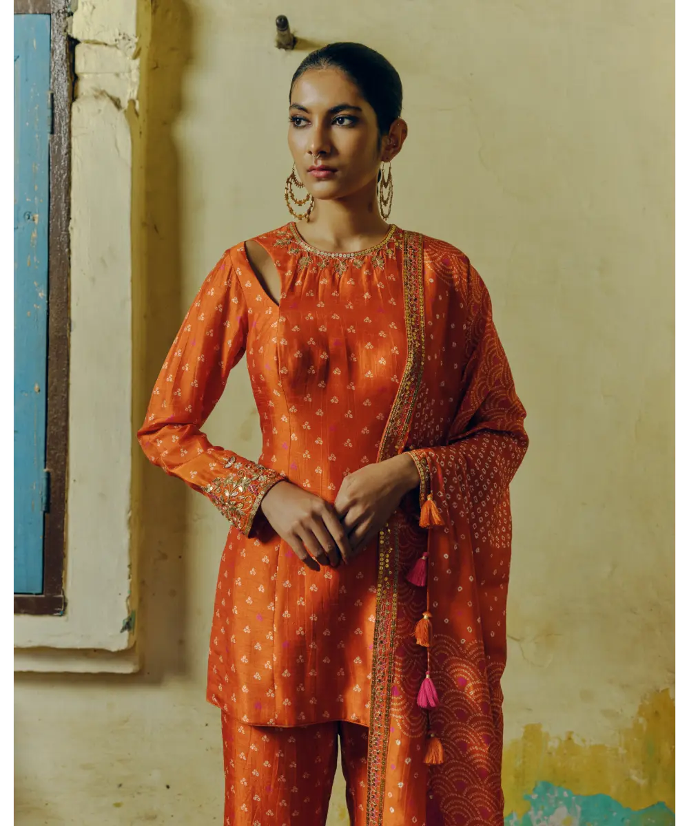 DRISHTI AND ZAHABIA - Rust Kurta Set